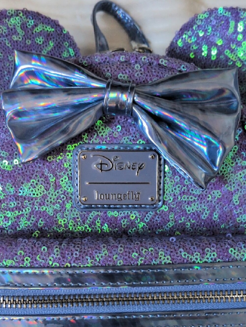 Loungefly Purple Iridescent Sequin Minnie Mouse Backpack - Picture 2 of 3